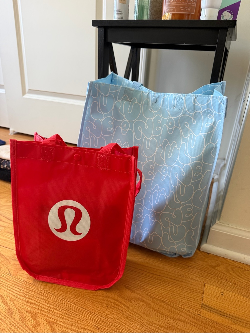 lululemon athletica Red and Light Blue Patterned Tote Duo FALL 2026 brand new